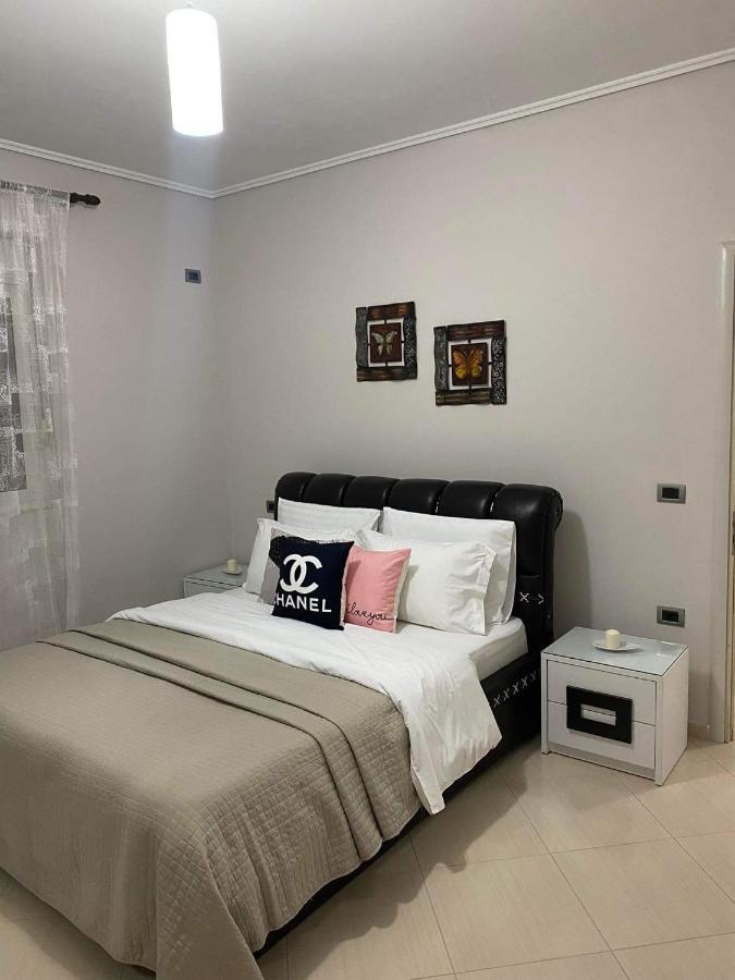 Orfeas Central Apartment Fier Extérieur photo